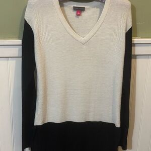 Vince Camuto Black and Cream V-Neck Sweater